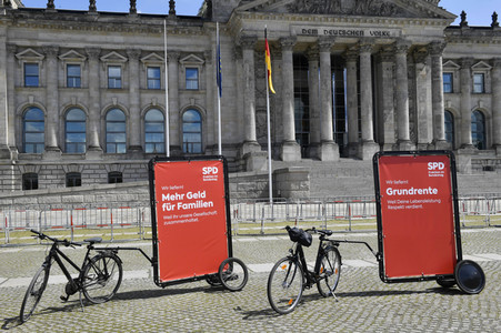 Fototermin der SPD zur sozialdemokratischen Erfolgsbilanz in Berlin
