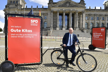Fototermin der SPD zur sozialdemokratischen Erfolgsbilanz in Berlin