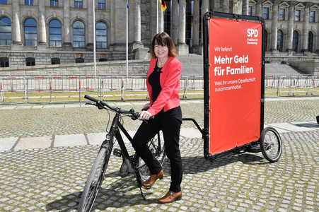 Fototermin der SPD zur sozialdemokratischen Erfolgsbilanz in Berlin