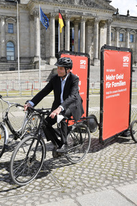 Fototermin der SPD zur sozialdemokratischen Erfolgsbilanz in Berlin