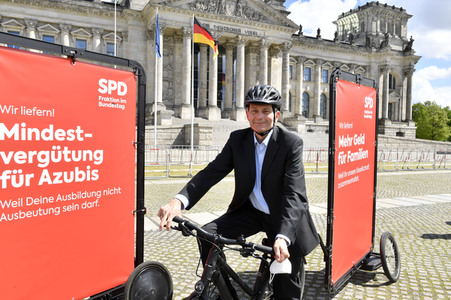Fototermin der SPD zur sozialdemokratischen Erfolgsbilanz in Berlin