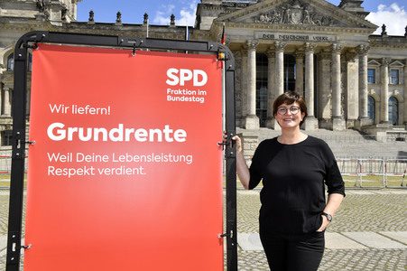 Fototermin der SPD zur sozialdemokratischen Erfolgsbilanz in Berlin