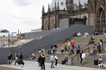 Sanierung der Domtreppe in Köln