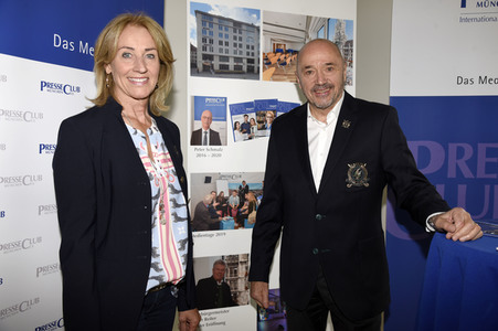Pressekonferenz zum 1. digitalen Jugendpreis 2021 in München