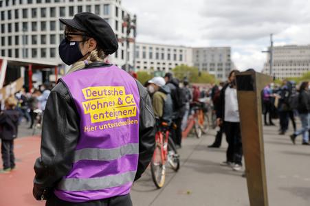 Demonstration gegen Mietenwahnsinn in Berlin