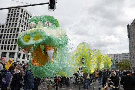 Demonstration gegen Mietenwahnsinn in Berlin