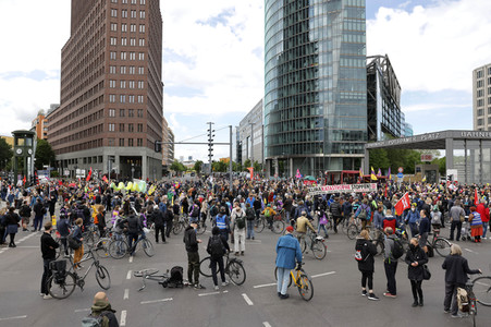 Demonstration gegen Mietenwahnsinn in Berlin