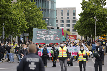 Demonstration gegen Mietenwahnsinn in Berlin
