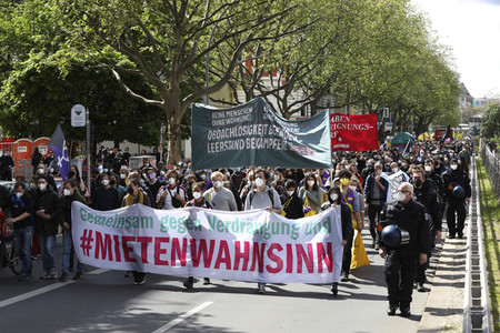 Demonstration gegen Mietenwahnsinn in Berlin