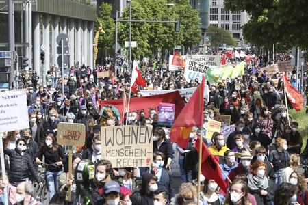 Demonstration gegen Mietenwahnsinn in Berlin