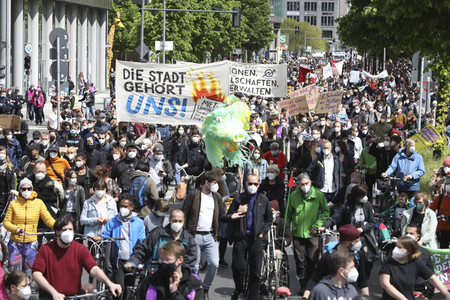 Demonstration gegen Mietenwahnsinn in Berlin