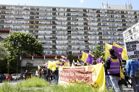 Demonstration gegen Mietenwahnsinn in Berlin