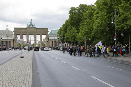 Querdenker demonstrieren trotz Demo-Verbot in Berlin
