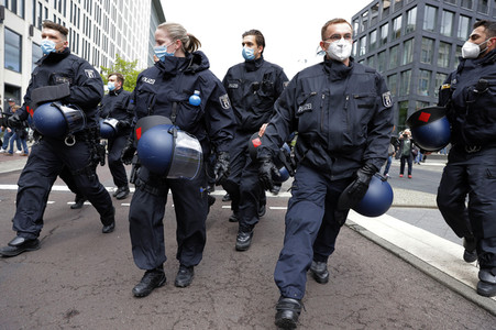 Querdenker demonstrieren trotz Demo-Verbot in Berlin