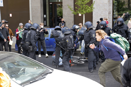 Querdenker demonstrieren trotz Demo-Verbot in Berlin