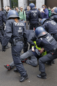 Querdenker demonstrieren trotz Demo-Verbot in Berlin