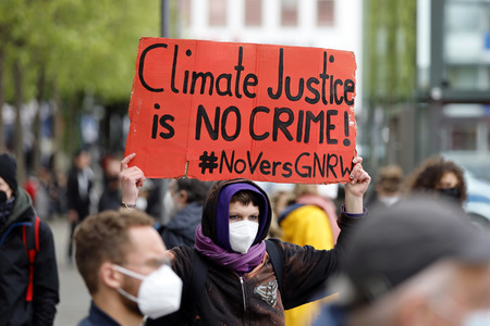 Demo gegen das Versammlungsgesetz NRW in Köln