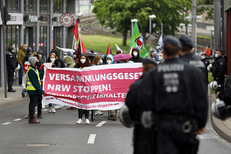 Demo gegen das Versammlungsgesetz NRW in Köln
