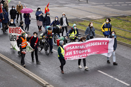 Demo gegen das Versammlungsgesetz NRW in Köln