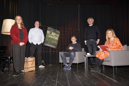 Online-Premiere von 'Nicht dein Mädchen' in Ebersberg