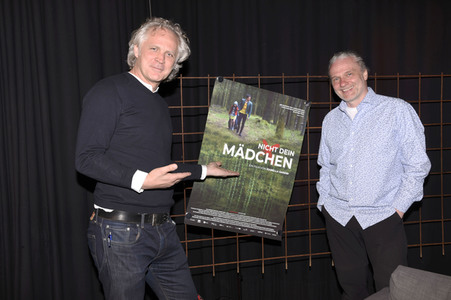 Online-Premiere von 'Nicht dein Mädchen' in Ebersberg