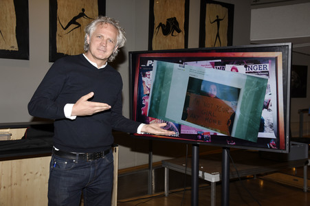 Online-Premiere von 'Nicht dein Mädchen' in Ebersberg