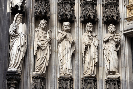 Pontifikalamt am Pfingstsonntag in Köln