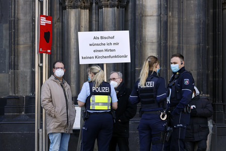 Pontifikalamt am Pfingstsonntag in Köln
