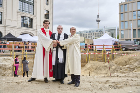 Grundsteinlegung für das Mehrreligionenhaus 'House of One' in Berlin