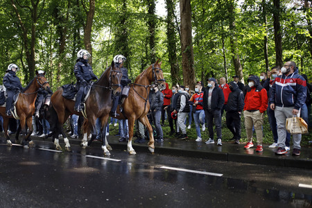 Polizeieinsatz beim Relegationsspiel 1. FC Köln vs. Holstein Kiel in Köln
