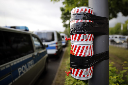 Polizeieinsatz beim Relegationsspiel 1. FC Köln vs. Holstein Kiel in Köln