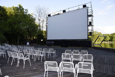 Filmpremiere 'Verplant - Wie zwei Typen versuchen mit dem Rad nach Vietnam zu fahren' in München
