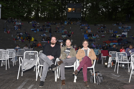 Filmpremiere 'Verplant - Wie zwei Typen versuchen mit dem Rad nach Vietnam zu fahren' in München