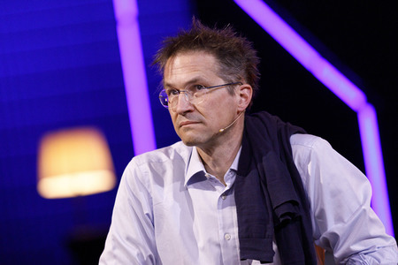 Gerald Knaus, Isabel Schayani und Jean Asselborn auf der lit.Cologne 2021 in Köln