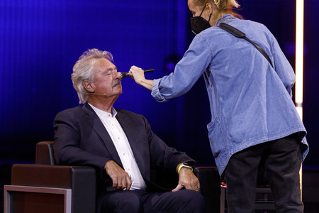 Gerald Knaus, Isabel Schayani und Jean Asselborn auf der lit.Cologne 2021 in Köln