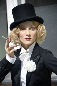 Madame Tussauds präsentiert 'Berlin 100!' mit David Bowie und Marlene Dietrich in Berlin