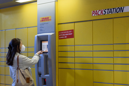 Symbolfoto DHL Packstation