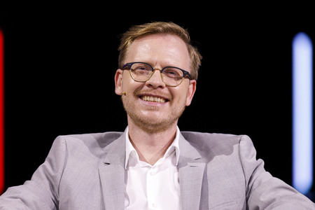 Markus Gabriel und Gert Scobel auf der lit.Cologne 2021 in Köln