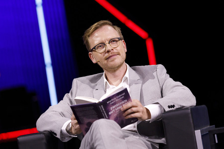 Markus Gabriel und Gert Scobel auf der lit.Cologne 2021 in Köln