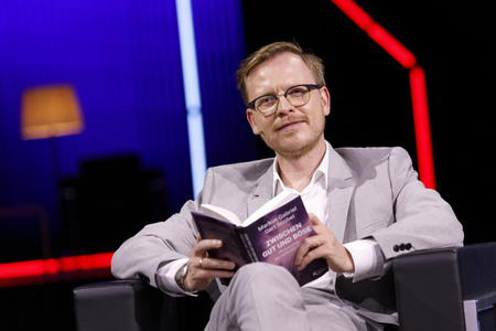 Markus Gabriel und Gert Scobel auf der lit.Cologne 2021 in Köln