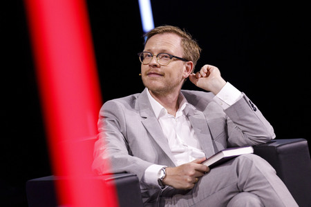 Markus Gabriel und Gert Scobel auf der lit.Cologne 2021 in Köln