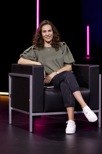 Mona Ameziane, Farah Schäfer, Lea-Lina Oppermann und Luisa Neubauer auf der lit.Cologne 2021 in Köln