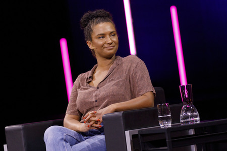 Mona Ameziane, Farah Schäfer, Lea-Lina Oppermann und Luisa Neubauer auf der lit.Cologne 2021 in Köln