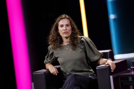 Mona Ameziane, Farah Schäfer, Lea-Lina Oppermann und Luisa Neubauer auf der lit.Cologne 2021 in Köln