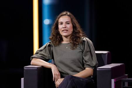 Mona Ameziane, Farah Schäfer, Lea-Lina Oppermann und Luisa Neubauer auf der lit.Cologne 2021 in Köln