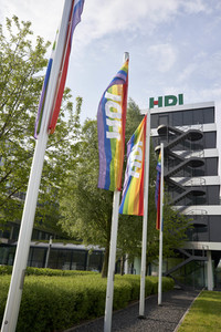 HDI Regenbogenfahnen in Hannover