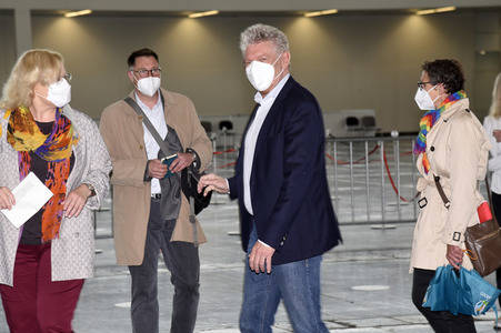 Pressetermin zur 500.000. Impfung im Impfzentrum in München