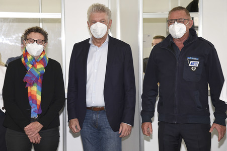 Pressetermin zur 500.000. Impfung im Impfzentrum in München