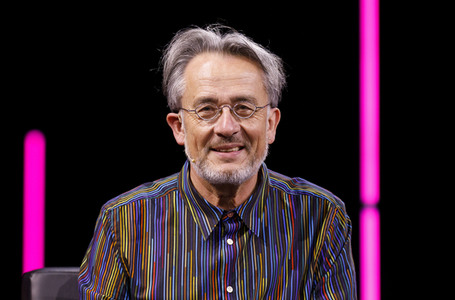Hendrik Streeck und Gert Scobel auf der lit.Cologne 2021 in Köln