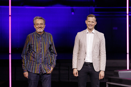 Hendrik Streeck und Gert Scobel auf der lit.Cologne 2021 in Köln